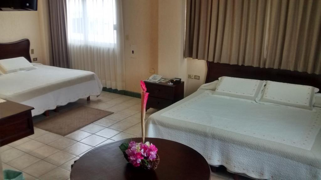 Hotel Tajin Papantla de Olarte Buitenkant foto
